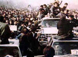 تصاویر هنگام ورود امام به ایران در سال 57